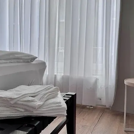 15 Minuten Fussweg Zum Stadion Und Privatparkplatz Apartment
