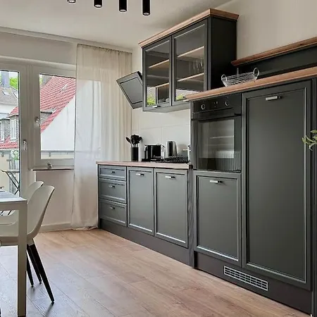 15 Minuten Fussweg Zum Stadion Und Privatparkplatz Dortmund