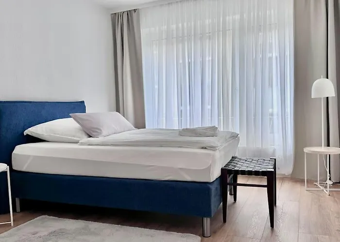 15 Minuten Fußweg Zum Stadion Und Privatparkplatz Dortmund