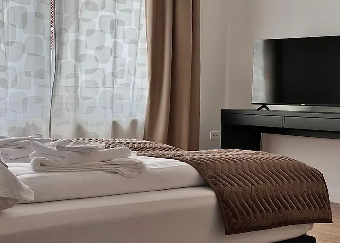 Apartment 15 Minuten Fußweg Zum Stadion Und Privatparkplatz